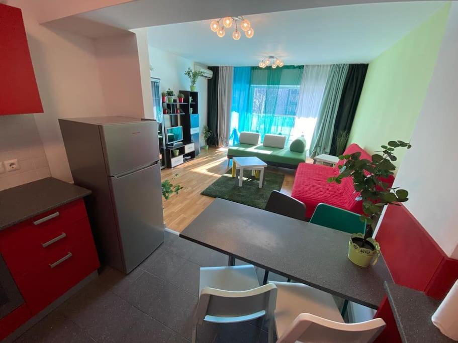Green Apartment 214 With Private Parking Bucureşti Eksteriør bilde