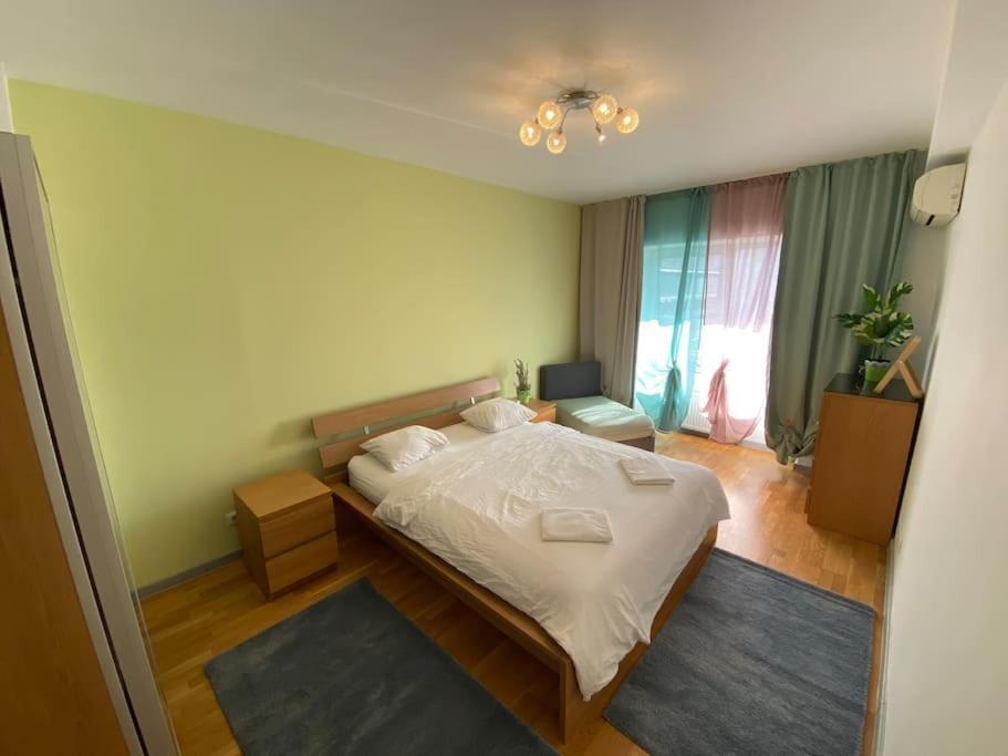 Green Apartment 214 With Private Parking Bucureşti Eksteriør bilde