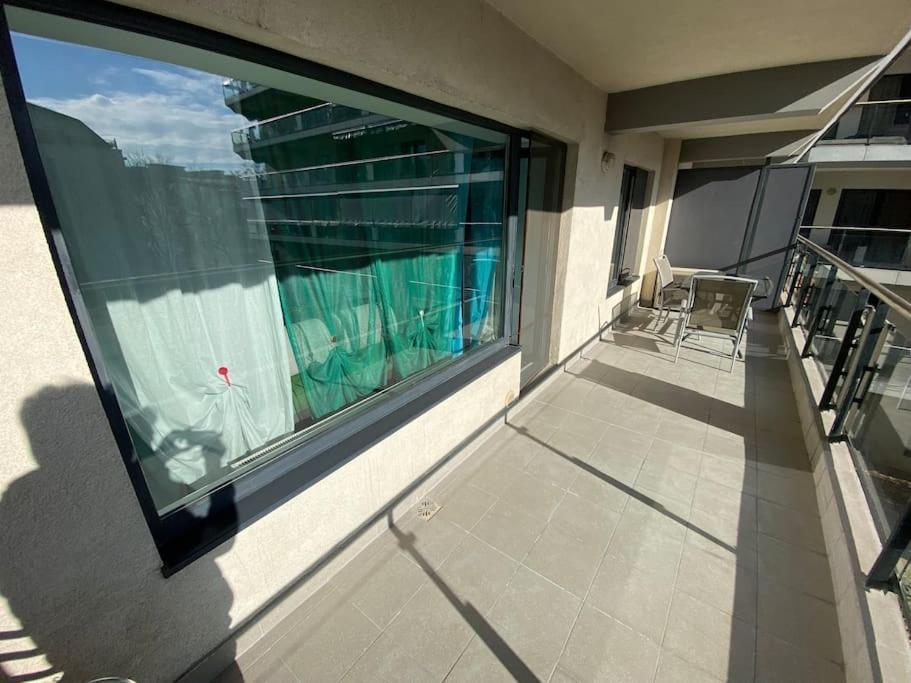 Green Apartment 214 With Private Parking Bucureşti Eksteriør bilde