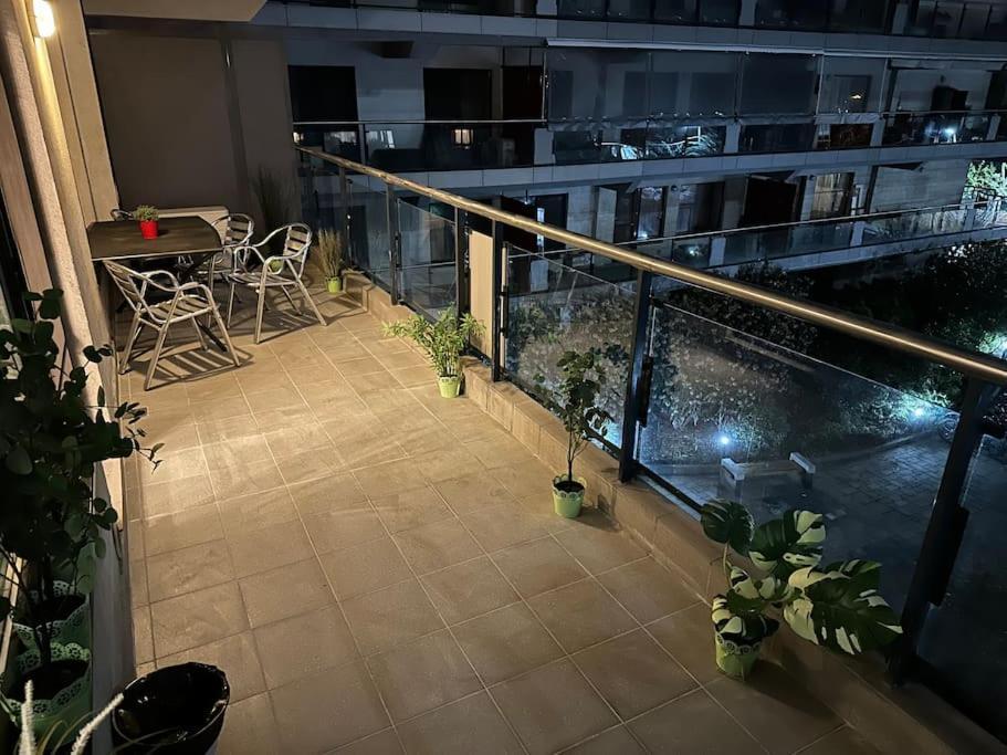 Green Apartment 214 With Private Parking Bucureşti Eksteriør bilde